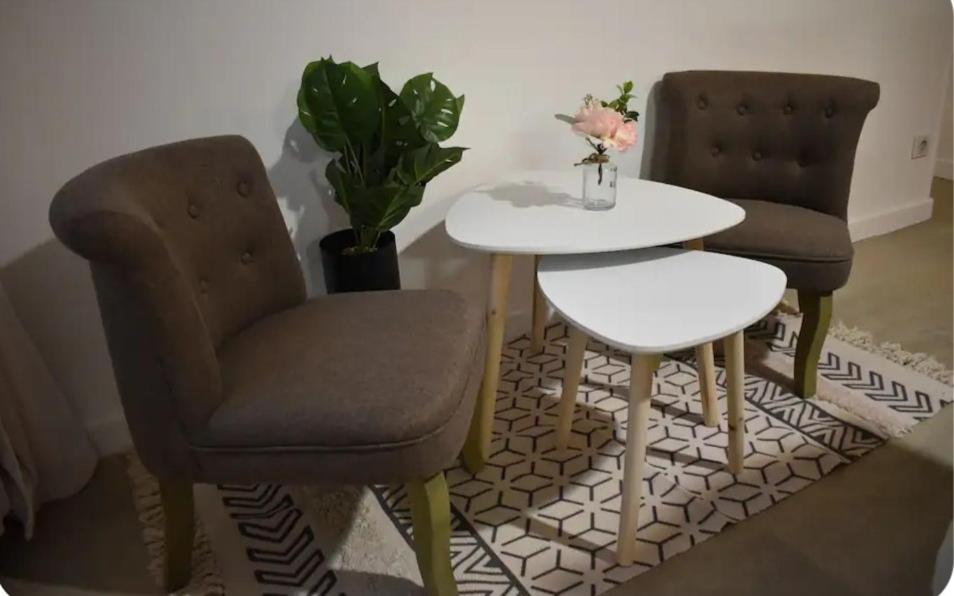 Joli Apartment Proche Du Centre-Ville بواتييه المظهر الخارجي الصورة
